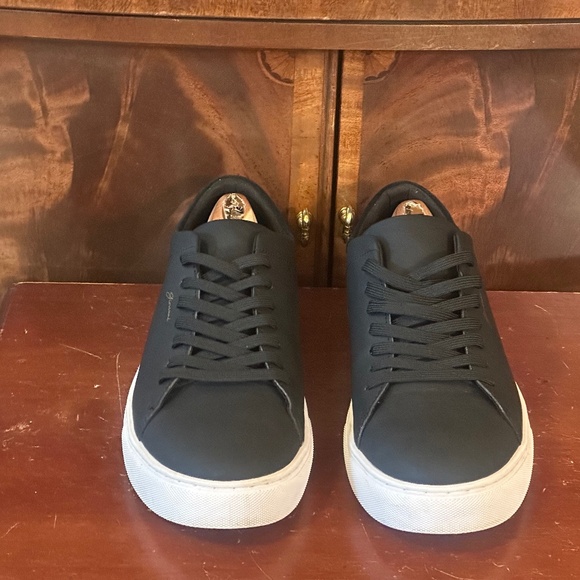 Giovvani “The Lorenzo” Sneakers - Picture 1 of 11